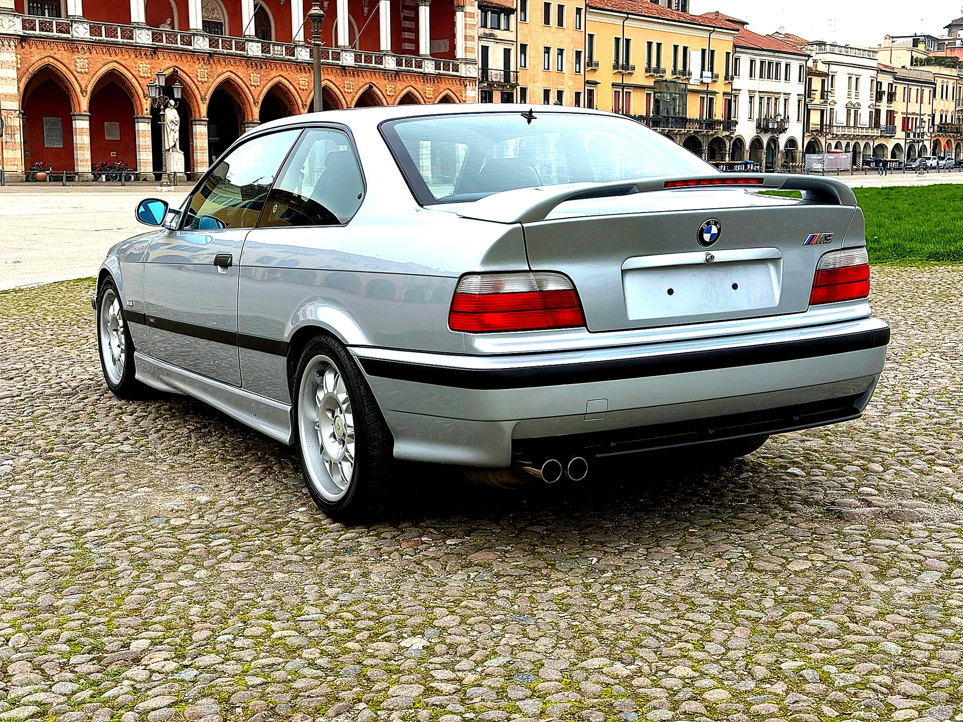 BMW M3 E36 1998 achteraanzicht